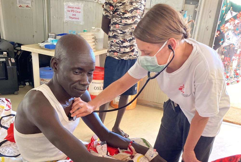 Arts Caro van Artsen zonder Grenzen in Zuid-Soedan