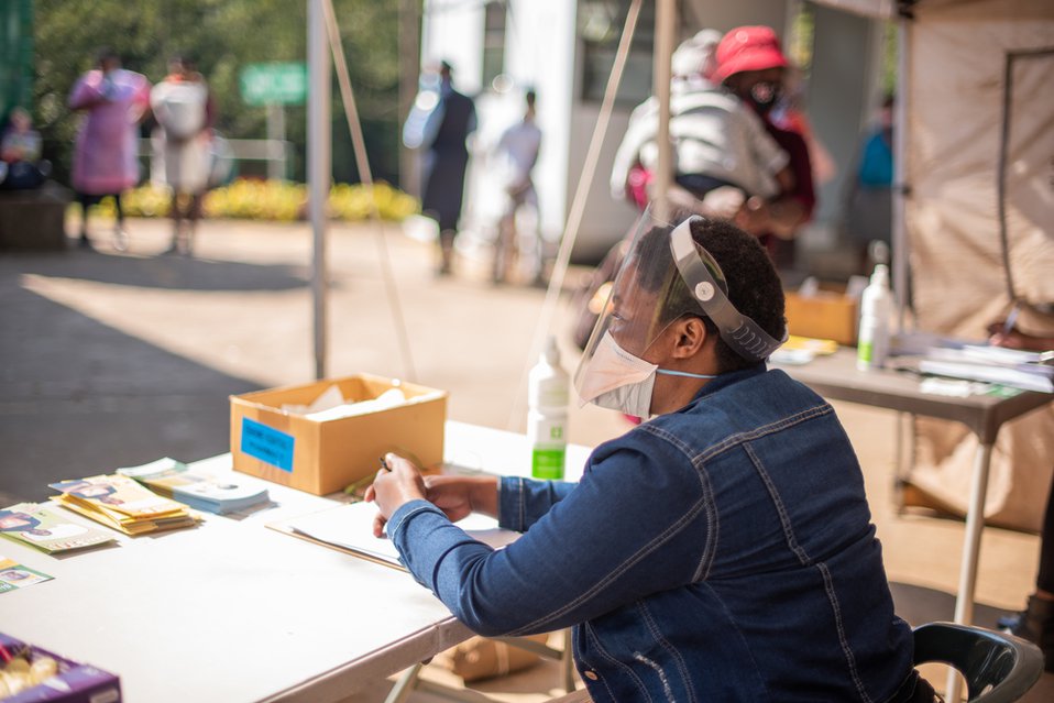 Opzetten van corona helpdesks