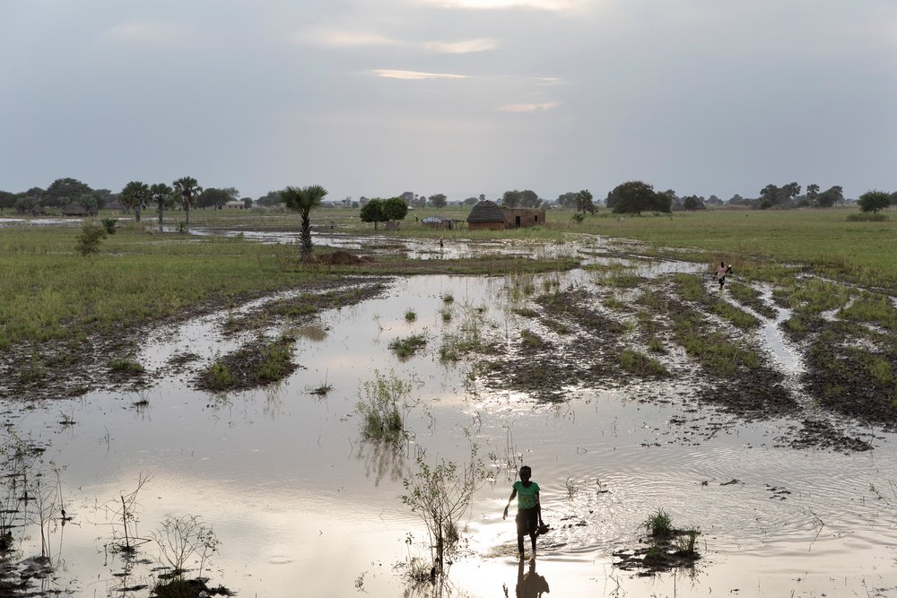 Grote delen van Zuid-Soedan zijn voor het derde jaar op rij overstroomd. De plassen water zijn een broedplaats voor malariamuggen