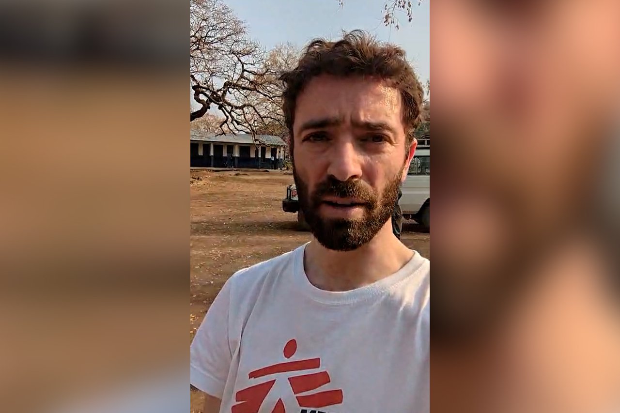 Beeld uit videoboodschap van Karel Hendriks, directeur van Artsen zonder Grenzen.