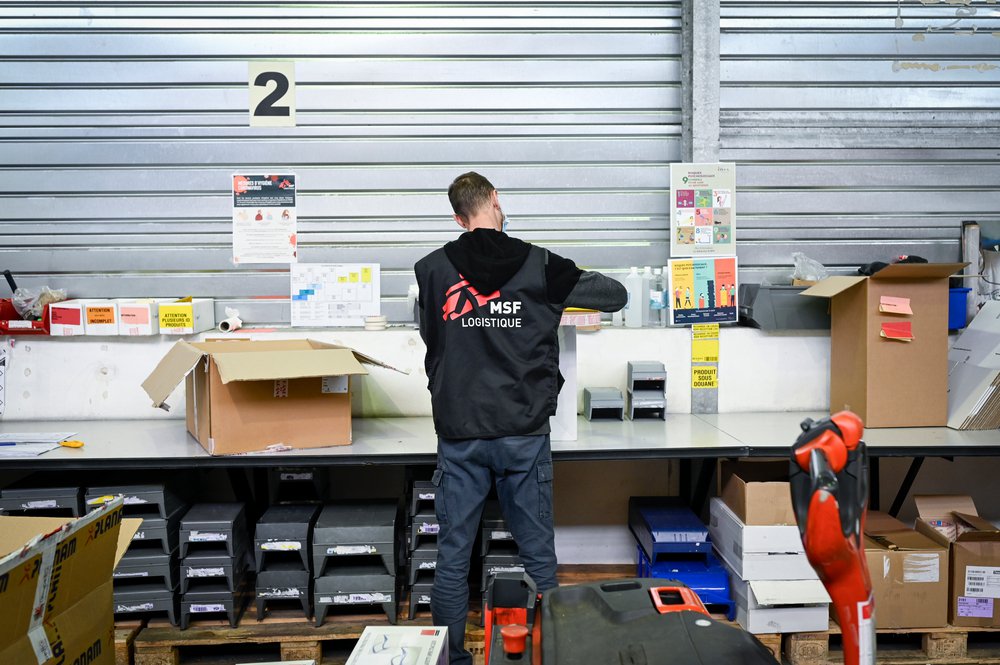 AzG teams werken dag en nacht om mensen in Oekraïne te voorzien van medische zorg