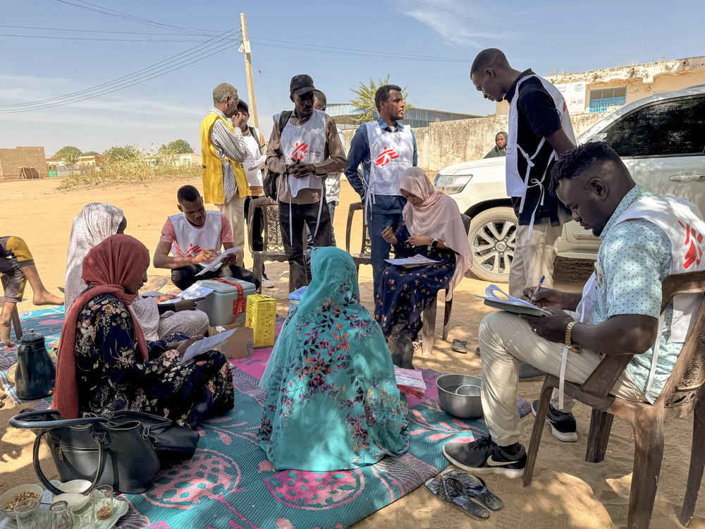 Een vaccinatiecampagne voor mazelen in El Geneina, Soedan