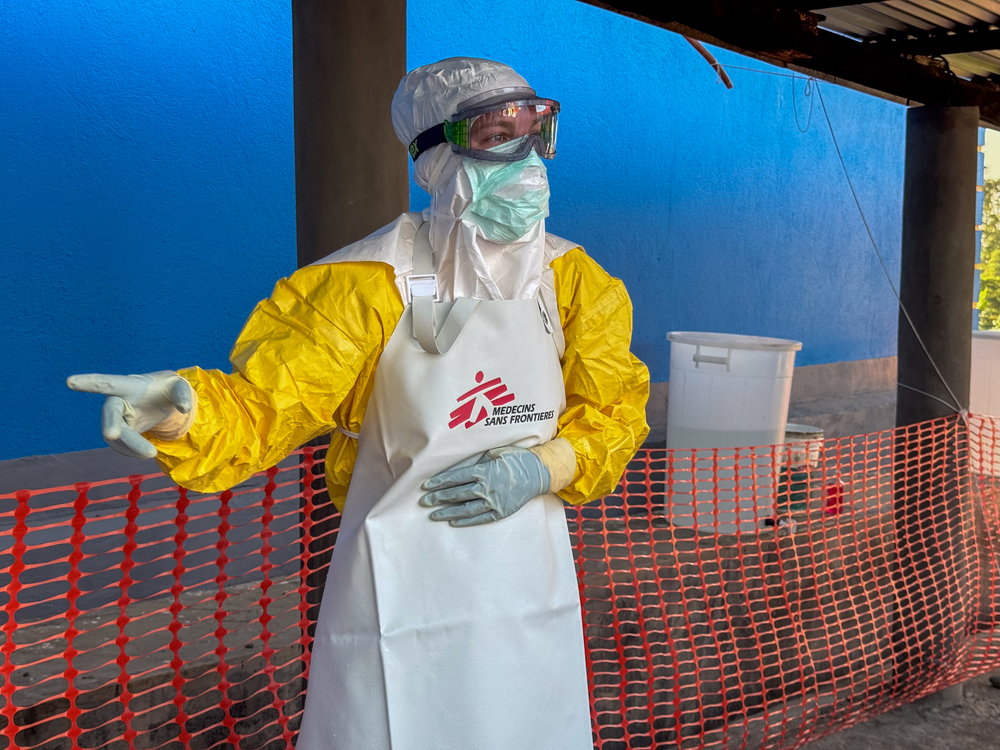 Verpleegkundige in ebola behandelcentrum