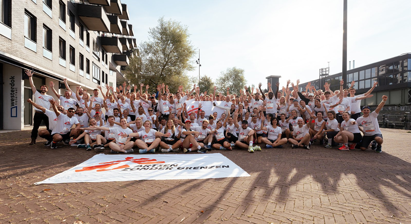 Dam to Damloop 2024 - team Artsen zonder Grenzen