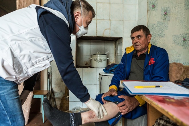 Artsen zonder Grenzen biedt medische noodhulp in conflictgebieden, bij natuurrampen en uitbraken van dodelijke ziektes
